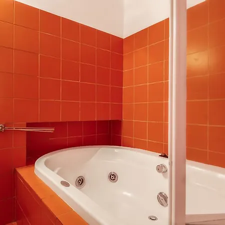 Pavese Halldis Apartment Milan