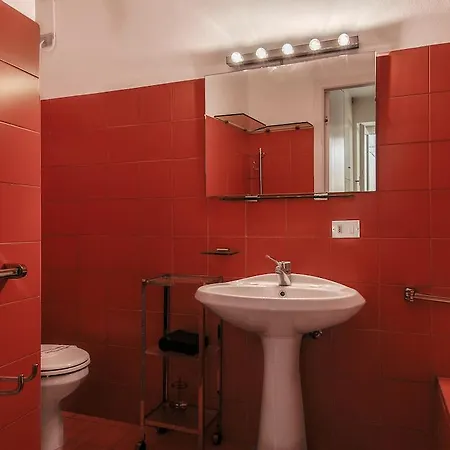 Pavese Halldis Apartment Apartment