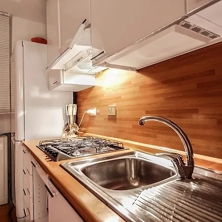 Apartment Pavese Halldis Apartment *